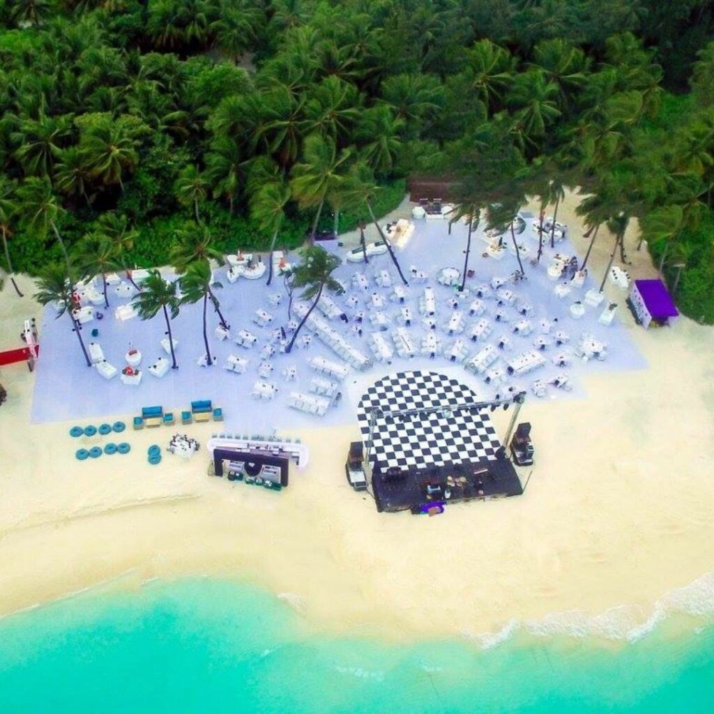 PYRARD Entertainment Maldives